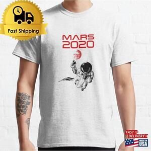 March Classic T-Shirt Unisex